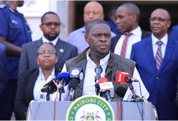 Sakaja addressing the public