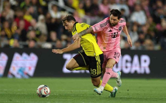 Messi free-kick not enough as Columbus strike late to beat Inter Miami