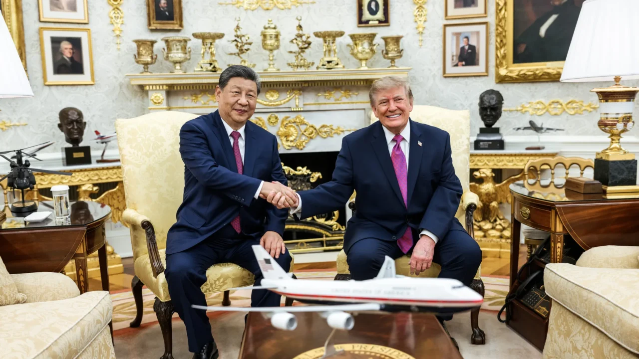 Donald Trump and Xi Jinping at a White House dinner