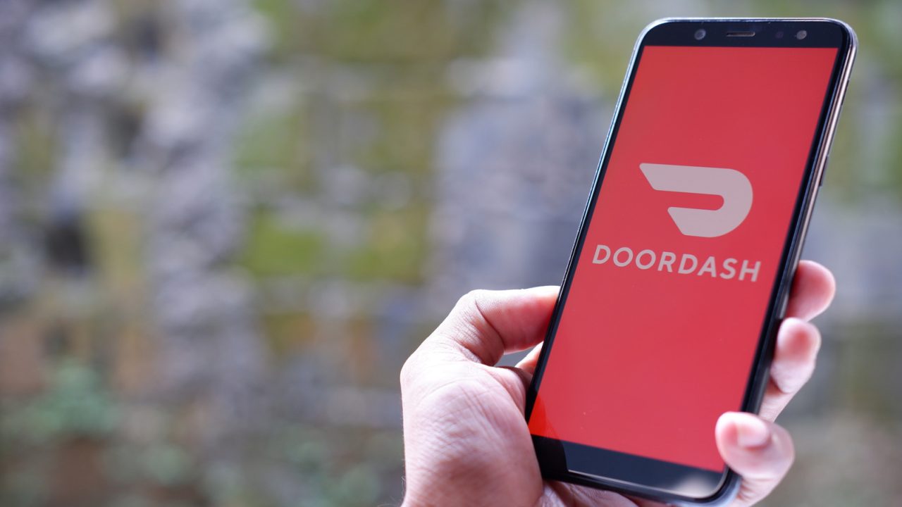 DoorDash and Instacart grocery delivery deal