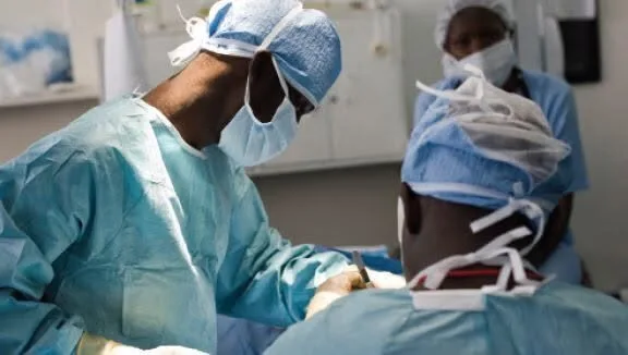 Public Health Workers Opt for 30-Day Strike Suspension to Allow Talks