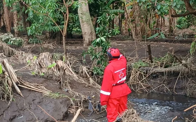 Kajiado flooding: One missing after attempting to cross swollen river