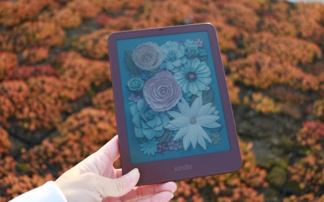 Kindle Colorsoft Signature Edition costs $320 but drops wireless charging