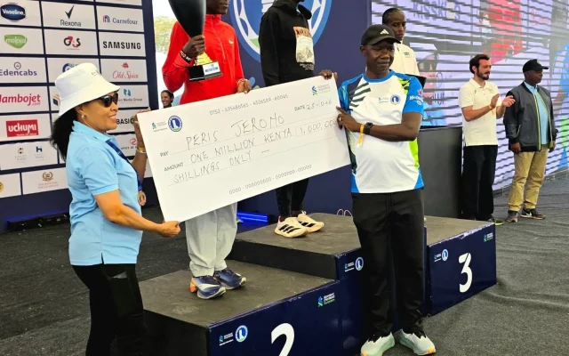 Nairobi Marathon draws 30,700 as City Hall officials lead awards