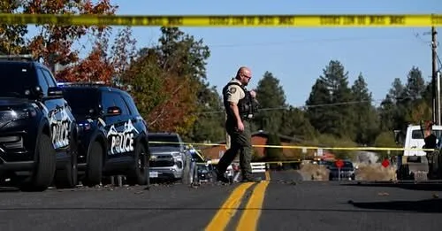 Oregon school shooting leaves three children and a teacher dead