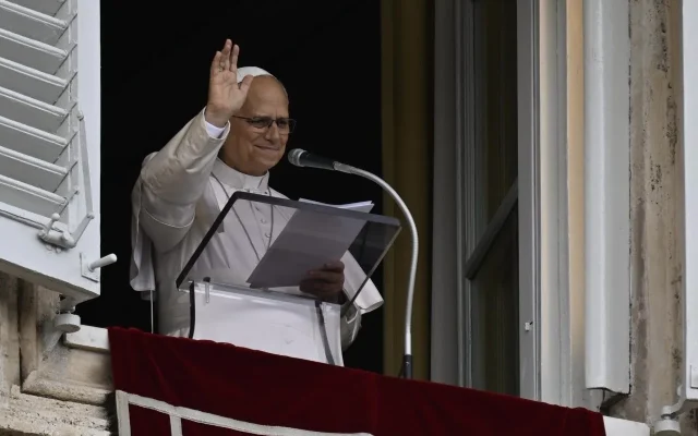 Pope Leo XIV returns to Angelus after lung surgery, thanks faithful
