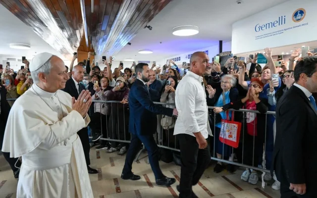 Pope Leo XIV to Leave Hospital Saturday, Lead Sunday Angelus