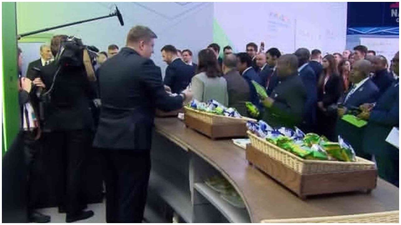 William Ruto near an ice cream stand at the Russia-Africa Summit
