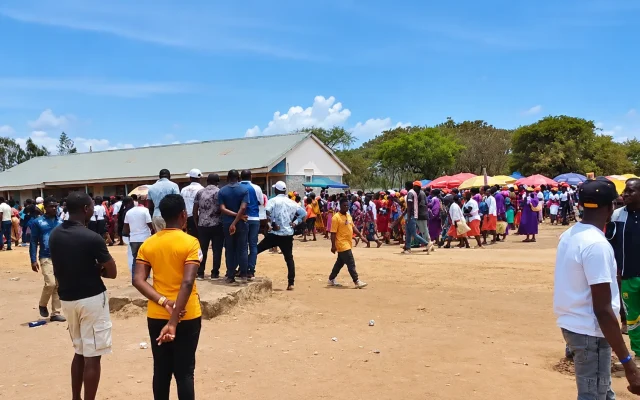 Raila anniversary disrupted as crowd questions Oburu’s absence