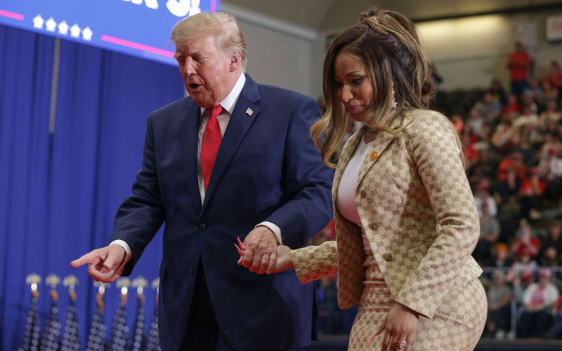 Trump draws criticism over Minaj body comments at Michigan rally